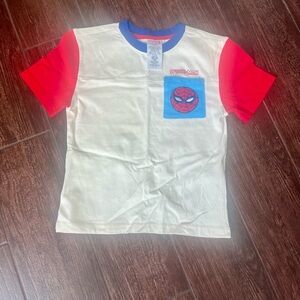 Marvel Spiderman Red and Cream Short Sleeve Tee Size 5/6 NWOT